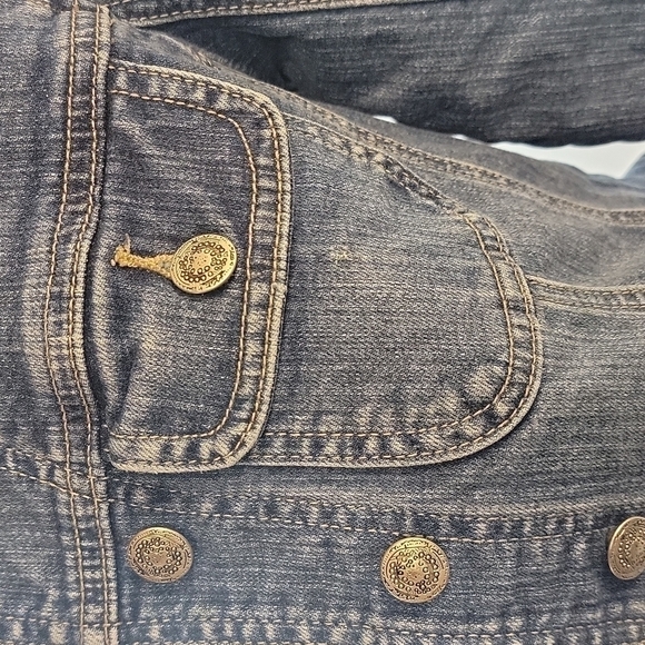 ADORABLE button up jean jacket size small - Picture 2 of 14